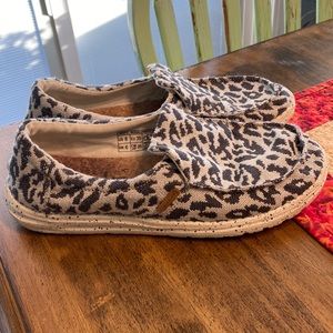 Slip on Hey Dudes shoes size 8
